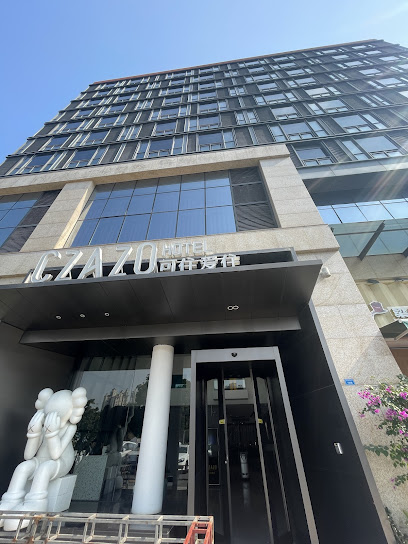 CZAZO Hotel