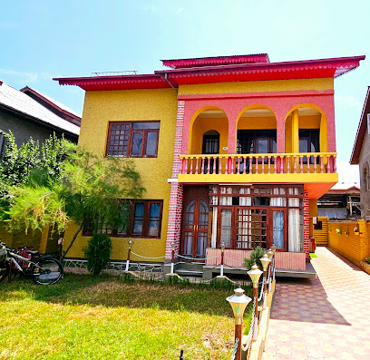 Rustic Retreat Home Stay