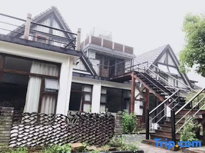 Floral Qishan Villa