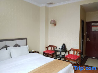 Yilong Yipin Jiangshan Digital Hotel