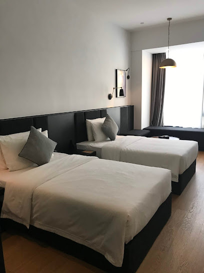 IMIX IART HOTEL