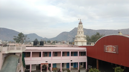 M J hotel