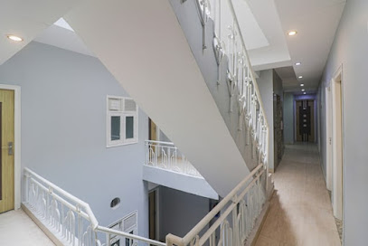 Super OYO Capital O Hotel Crown Inn Near Appu Ghar