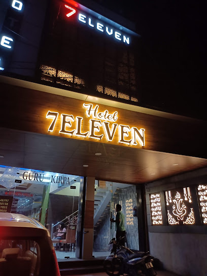7 Eleven Hotel. - Barat Reception Place