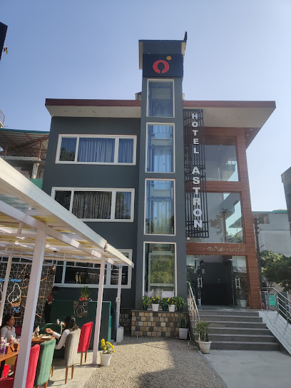 Hotel Astron