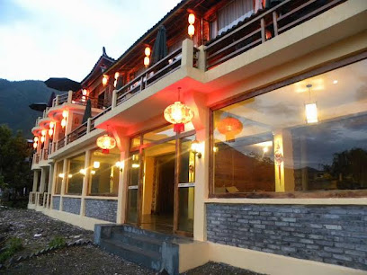 Yunlv Guanhu Inn