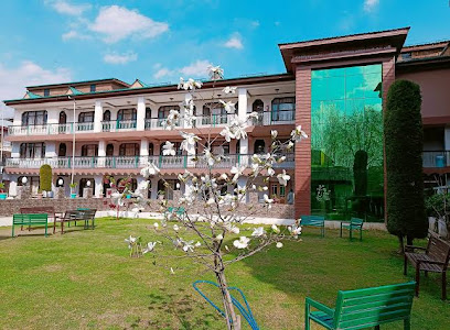Hotel Kashmir Hilltown