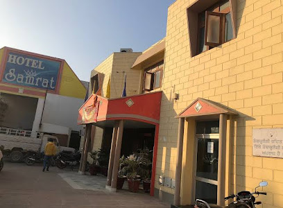Hotel Samrat