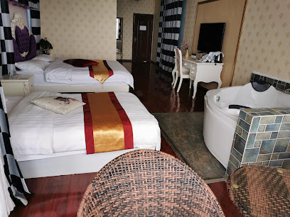 Shuimo Qinghua Seaview Hotel