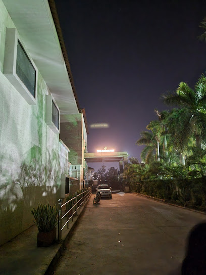 OYO Hotel Queens Club Of India
