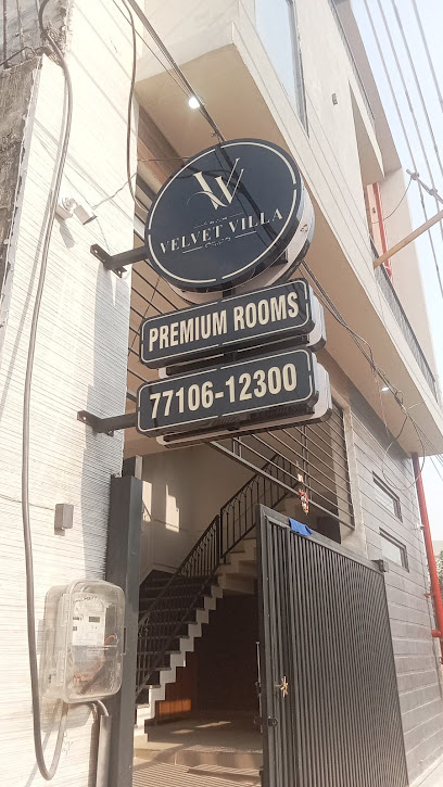 Velvet villa