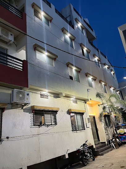 Hotel Tara Palace