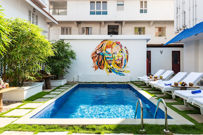 CR Hotels and Resots