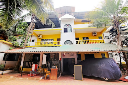 OYO Home 15697 Beach View Studio Candolim