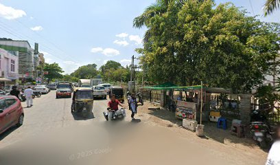 M K Restaurant And Lodging With Bording