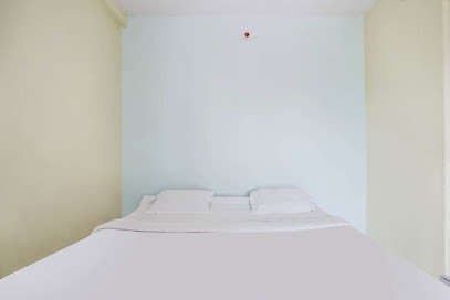 SPOT ON 79689 Ritika Hotel