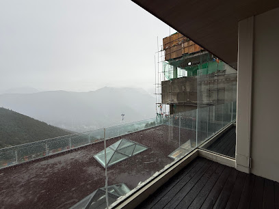 Snow Mountain Wake Up Hotel