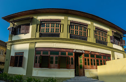 Chettinad Mansion by Meenakshi Vilas