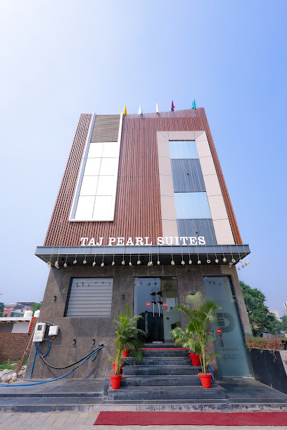 HOTEL TAJ PEARL SUITES