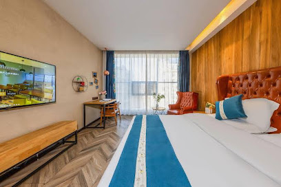 The Slow Life Hotel KunMing