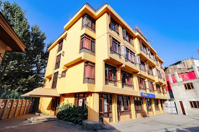 Kashmir Hilltown