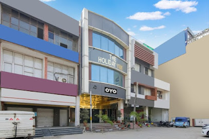 OYO Flagship The Holiday Vibe