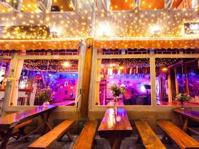 Longshude Guesthouse