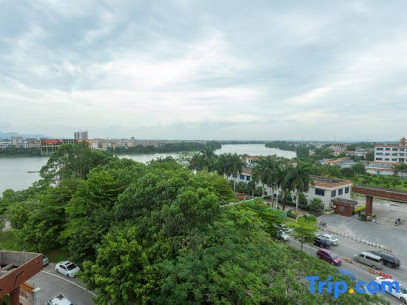 Lanli Baihe Hotel