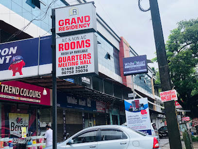 Grand Residency