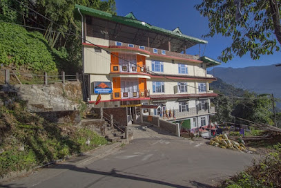 OYO Hotel Everest Mansion