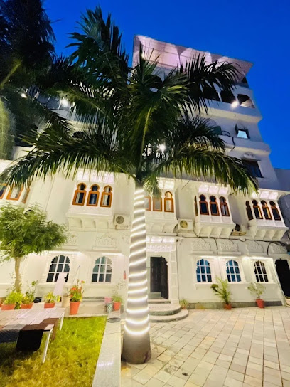 The Lake Haveli