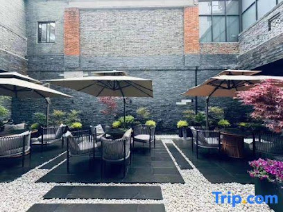 Atour Hotel