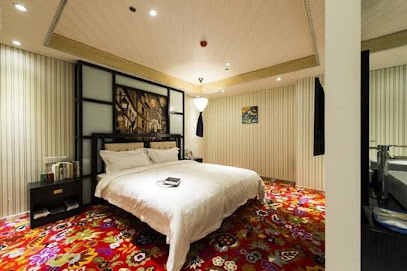 Friday Holiday Hotel