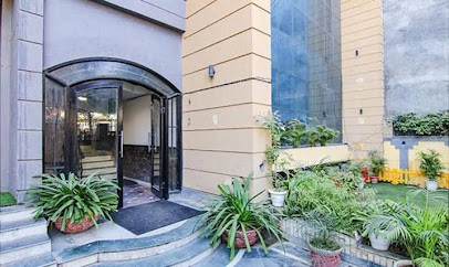 FabHotel Singh Suite - Hotel in DLF Phase 3, Gurgaon