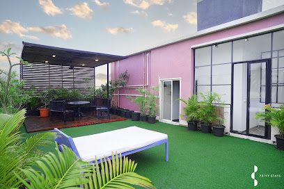 PrivyStays Rooftop Cabin