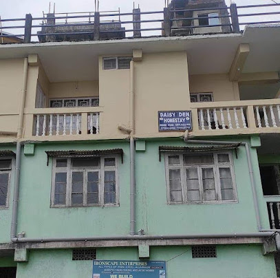 Daisy den homestay