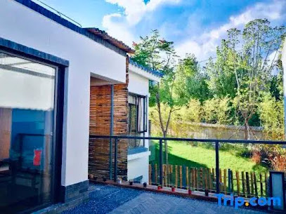 Gemudun Villa Courtyard