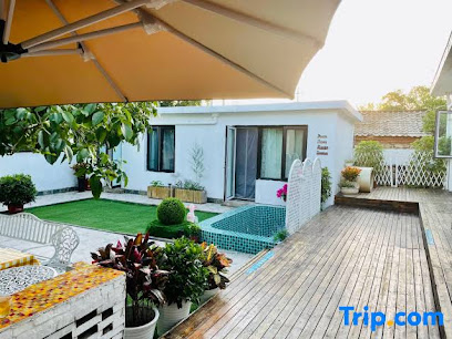 Lisa's Yard Guesthouse