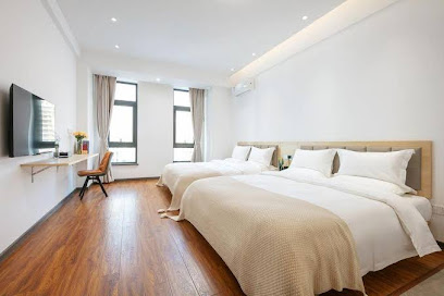 Qianshan Qingshe Hotel