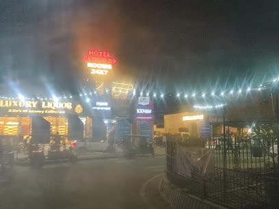 Hotel Cloud 69