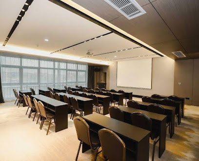 Orangewood Hotel