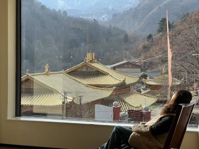 Harmony Zen Retreat in Jiuzhai Valley