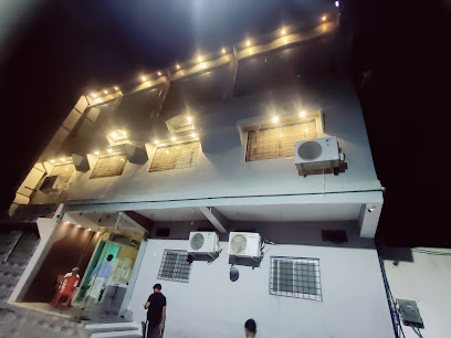 Amit Lodge