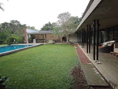 Laterite House by Lohono Stays