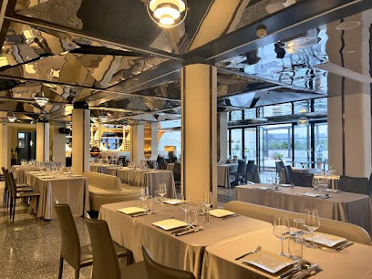 Nanning Lego Waterside Hotel