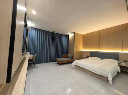 Happy Chain Hotel