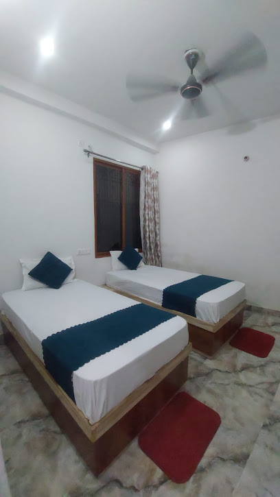 Gatiman galaxy inn paying guest house