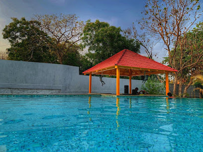 Rehcruz D Retreat