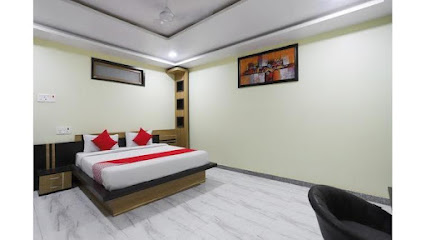 OYO 47817 Akhand Param