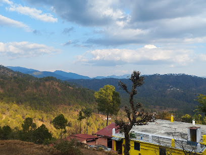 The Himalayan Hippies Cafe, Art, and Homestay